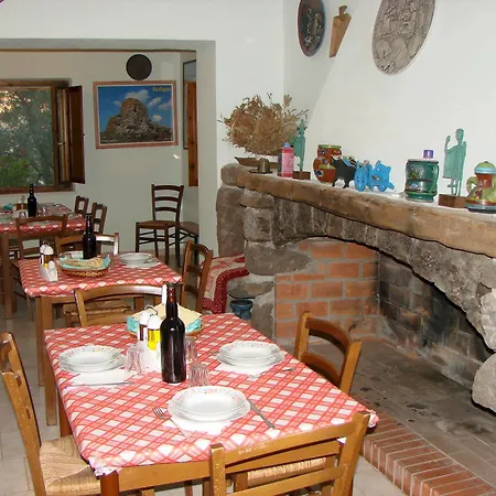 Su Tiresi Alloggio per agriturismo *